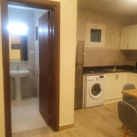 דוחה Terminal Inn Old Airport Hotel & Apartment מראה חיצוני תמונה